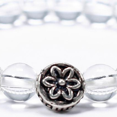 Vòng tay cho bé đá thạch anh trắng charm bạc mệnh thủy, kim - Ngọc Quý Gemstones