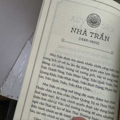 NGÀN NĂM SỬ VIỆT - Nhà Trần - Khói mây Yên Tử - Vũ Ngọc Tiến - NXB Kim Đồng