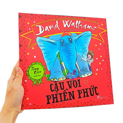 Sách - Cậu Voi Phiền Phức