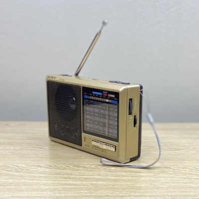 Đài đa năng Sony SW 598U ( Hàng Chính Hãng )