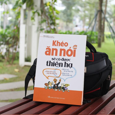 Combo sách: Khi bạn đang mơ thì người khác đang nỗ lực + Khéo ăn nói sẽ có được thiên hạ (TB) (MinhLongBooks)