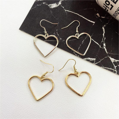 Khuyên Tai Trái Tim Hàn Quốc