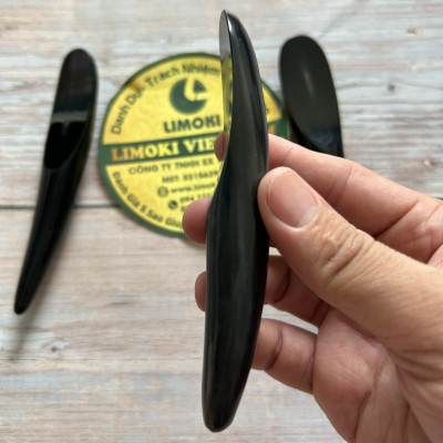 Cây Cạo Gió Bằng Sừng Trâu Kiêm Bấm Nguyệt