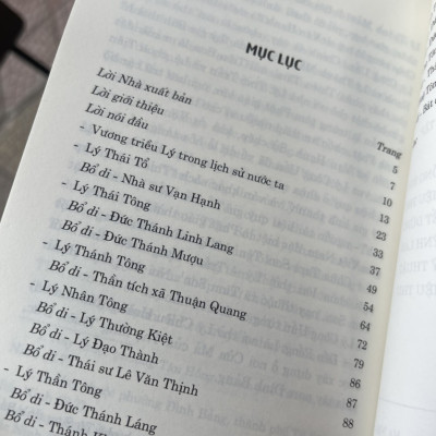 TÁM VỊ VUA TRIỀU LÝ - Vũ Ngọc Khánh - Nhà xuất bản Chính trị quốc gia Sự thật – bìa mềm