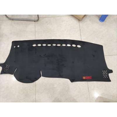 Thảm Taplo Nhung Lông Cừu Cho Xe Nissan Almera 2021 2022 đế có chống trượt, chuẩn form xe