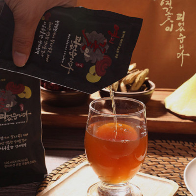 Nước tinh chất Nấm Linh Chi thanh xuân Hàn Quốc - Hộp 30 gói