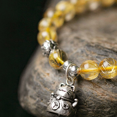 Vòng tay đá thạch anh tóc vàng charm mèo thần tài mệnh thủy, kim - Ngọc Quý Gemstones