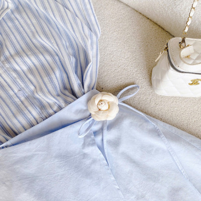 Set đầm sơ mi kẻ sọc mix chân váy đắp tag hoa