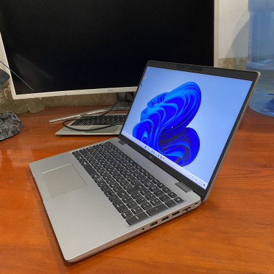 Laptop Dell Mobile Precision 3561 (Core i7-11850H | 16GB | 512GB | T600 4GB | 15.6 inch FHD | Win 11) Hàng Chính Hãng