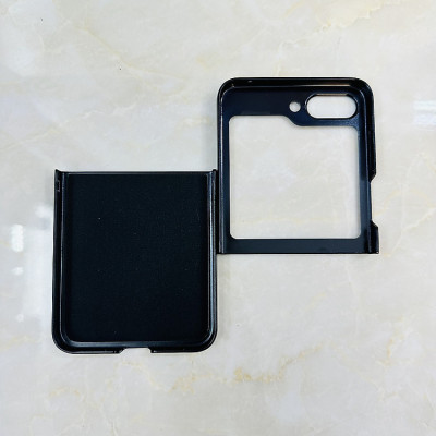 Ốp lưng dành cho Samsung Galaxy Z Flip 5 hiệu X Level vân carbon đẹp mỏng không bám vân tay chống va đập - Hàng nhập khẩu
