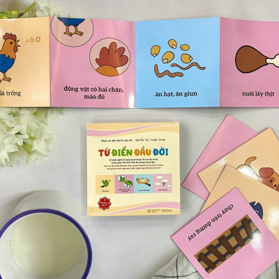 Sách - Từ điển đầu đời