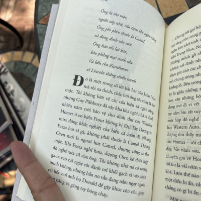 CHUYỆN NGHỀ VIẾT VÀ GÓC KHUẤT CUỘC ĐỜI CỦA ÔNG HOÀNG KINH DỊ – Stephen King – Nguyễn Hà An dịch – 1980books – NXB Thanh Niên (Bìa mềm)