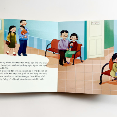 Bộ Sách Kỹ Năng Mềm Cho Bé - Bé Học Ứng Xử - LionBooks - Bộ 4 Cuốn Giấy Bồi Cứng