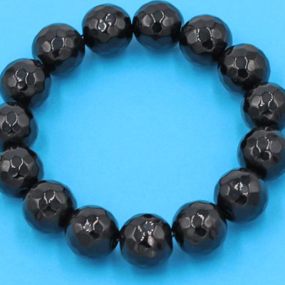 Chuỗi đeo tay phong thủy - thạch anh đen cắt giác 14 ly 15 hạt - hợp mệnh Thủy, mệnh Mộc