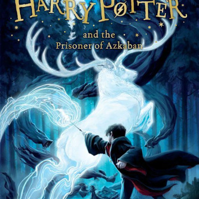Harry Potter Part 3: Harry Potter And The Prisoner Of Azkaban (Paperback) (Harry Potter và tù nhân ngục Azkaban) (English Book)