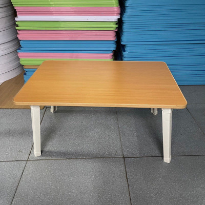 Bàn học gấp gọn chân nhựa ngồi bệt - giao màu ngẫu nhiên