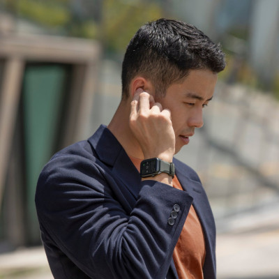 Dây đeo UNIQ Linus Waterproof Airsoft Silicone 38/40/41mm For Apple Watch Series 1-8/SE mềm mịn chống thấm mồ hôi nước