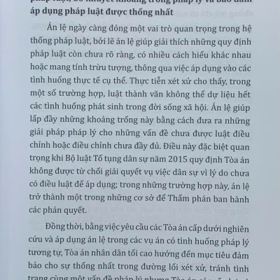 Bình luận các án lệ tranh chấp về đất đai – Góc nhìn từ thực tiễn xét xử của Thẩm phán (tập 1 và 2)