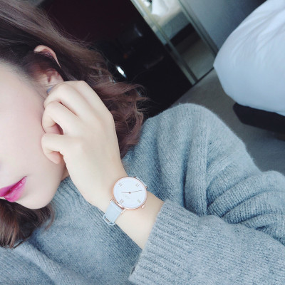 Đồng hồ đeo tay Nữ hiệu JONAS & VERUS X01856-Q3.PPWLH, Máy Pin (Quartz), Kính sapphire chống trầy xước, Dây Da Italy