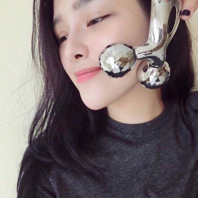 Cây Lăn Mặt Nâng Cơ 3D 2 Bi Lăn 360 độ Nâng Cơ Mặt, Massage Mặt (Chọn Màu)