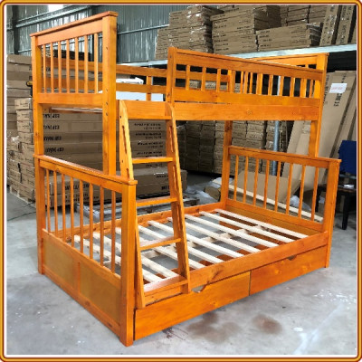 Giường 2 tầng màu vàng Tundo trên 1m dưới 1m2 kèm 2 học tủ
