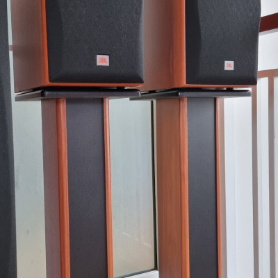 Chân loa chống rung Venza Bm 70 - hàng chính hãng (1 đôi)