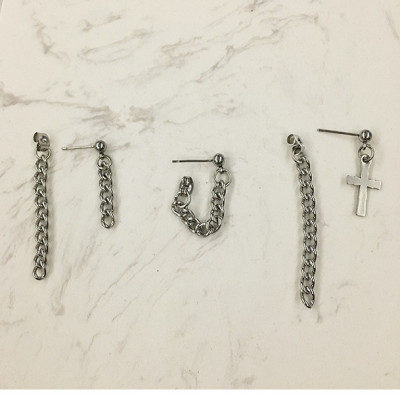 Bộ 3 bông tai xích thiết kế khác biệt mạnh mẽ bụi bặm