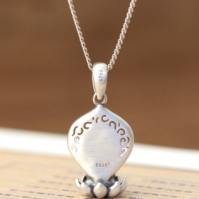 Charm bạc mặt dây chuyền phật ngồi đài sen treo - Ngọc Quý Gemstones