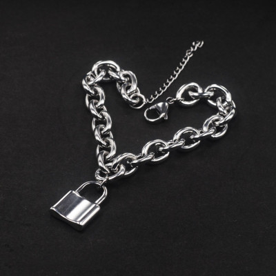 Lắc tay xích bản đại vòng khoá hot trend giới trẻ