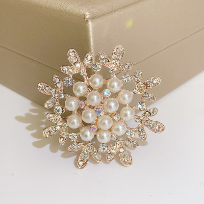 Trâm cài áo nữ hình bông tuyết đính đá sang trọng