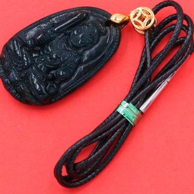 Vòng cổ Bất động minh vương cẩm thạch xanh đậm 3.6 cm