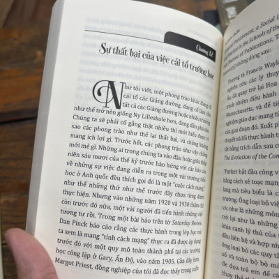 [Tủ sách Lyceum] THAY VÌ GIÁO DỤC – Cách giúp mọi người làm việc tốt hơn – John Holt – Kim Hoa dịch – NXB Dân Trí (Bìa mềm)