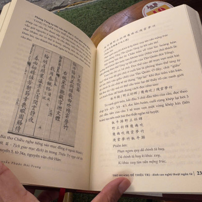 (Bìa cứng) THƠ HOÀNG ĐẾ THIỆU TRỊ - Đỉnh Cao Nghệ Thuật Ngôn Từ - Nguyễn Phước Hải Trung – Thái Hà Books