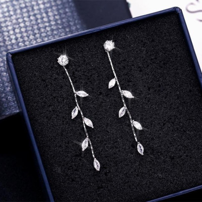 Bông tai nữ lá rơi đính đá dáng dài thanh lịch