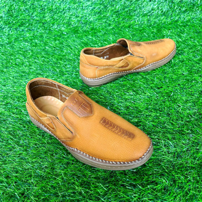 Giày lười nam da bò màu nâu Trường Hải đê cao su mềm GM330