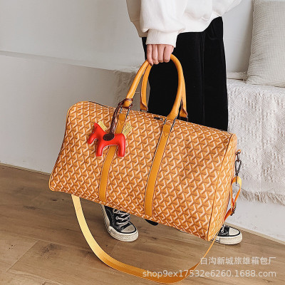 Túi xách du lịch phong cách mới - BEE GEE T1095