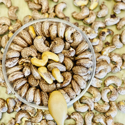 Hạt điều rang muối vỏ lụa túi 500g