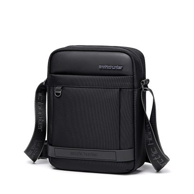 Túi đeo chéo du lịch nam Arctic Hunter K00162 chất liệu Oxford chống thấm nước, đựng ipad, thiết kế nhiều ngăn tiện dụng