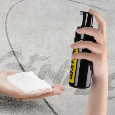 Bộ Vệ Sinh Giày Dép Làm Sạch Chuyên Sâu Giặt Giày gồm 1 bình xịt tạo bọt dung tích 150ml, 1 khăn mềm, 1 bàn chải mềm