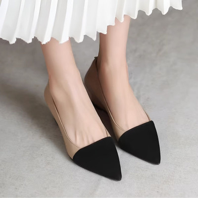 Giày đế xuồng bít mũi nữ cao 4 phân RO692 ROSATA tại BCASHOP thiết kế thời trang, tinh tế và êm ái