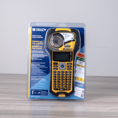 Máy in nhãn Brady BMP21 Plus - Hàng chính hãng