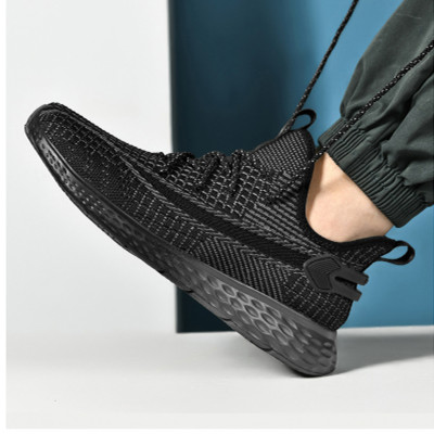 Giày thể thao nam, giày chạy bộ đế êm nhẹ, thoáng khí đế cao su đúc, chống trơn trượt hạn chế mòn – BEE GEE – GNA1022