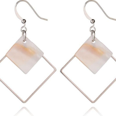 Khuyên tai hình vuông BT113 cá tính (Vân ngọc mầu ngẫu nhiên)