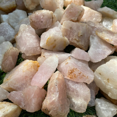 1kg đá thạch anh vụn hồng 1x2cm, 2x3cm NHASAN rải nền sàn nhà, văn phòng, công ty