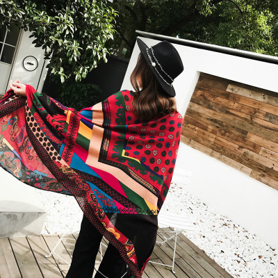 Khăn choàng cotton chống nắng - đi biển họa tiết dễ thương