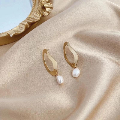 Earrings kim loại đeo tai thời trang