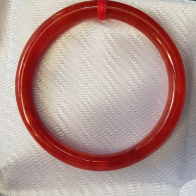 Vòng Cẩm Thạch đỏ đẹp CN 54mm x chột 6,8mm màu đỏ tươi đều bóng đẹp chuẩn hợp nữ mạng hỏa mạng thổ 53kg- 60kg đeo đẹp tay may mắn tốt sức khỏe công việc rực rỡ tài lộc quà tặng ý nghĩa cho Mẹ, mình & người thân ạ