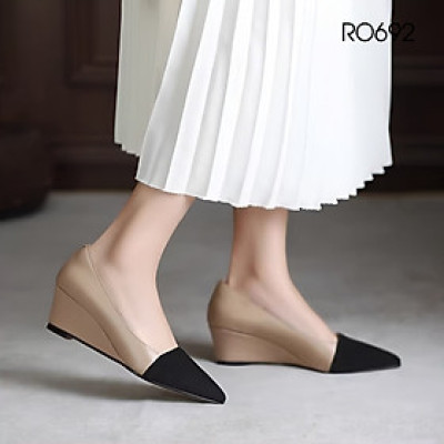 Giày nữ đế xuồng, mũi nhọn, phối màu ROSATA RO692 - 4p - Be - BKSTORE