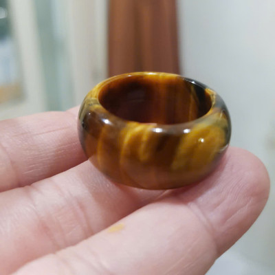 Nhẫn Nam Đá Mắt Hổ Vàng Nâu Tiger Eyes Tự Nhiên đậm bóng đẹp mới ni 20mm x Cao 12mm / 11mm dầy 4mm nam mệnh Kim mệnh Thổ mệnh Thủy đeo ni 20mm rẻ đẹp ạ