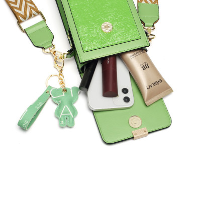 Túi đeo chéo nữ phong cách dễ thương – BEE GEE DCNU1059